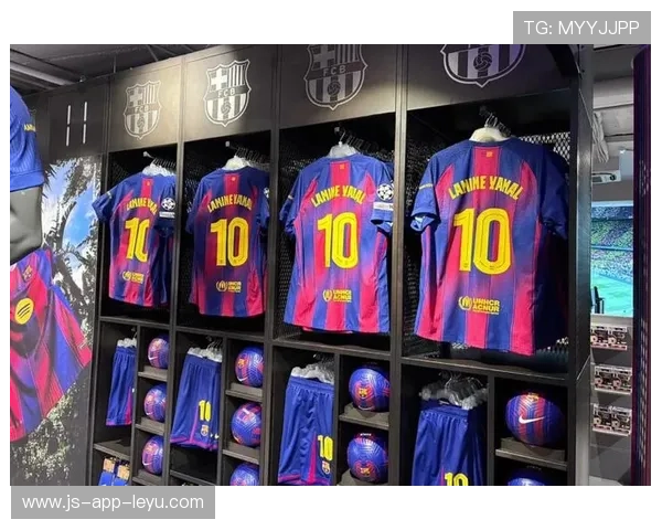 巴萨两代 10 号世纪同框？梅西 vs 亚马尔官方确认