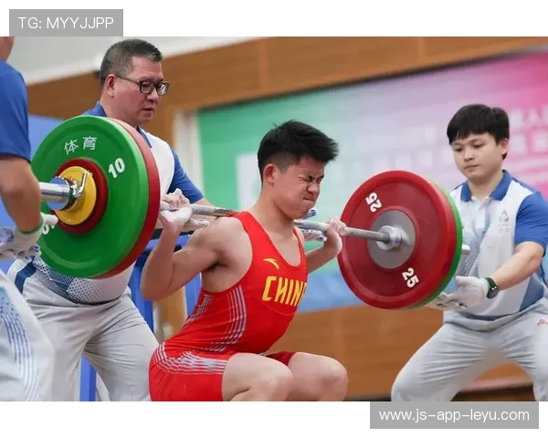 国际举重训练营推出在线课程与远程指导,国际举重比赛视频 国际举重训练营推出在线课程与远程指导,国际举重比赛视频